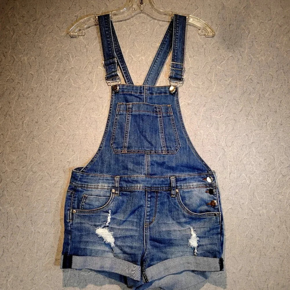 Source Unknown Pants - Blue Denim Distressed Overall Jean Shorts in Size 7